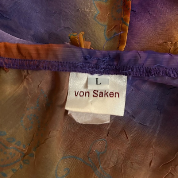 VON SAKEN VTG Sarong with adjustable panel. Size L. 100 percent polyester - Picture 9 of 9